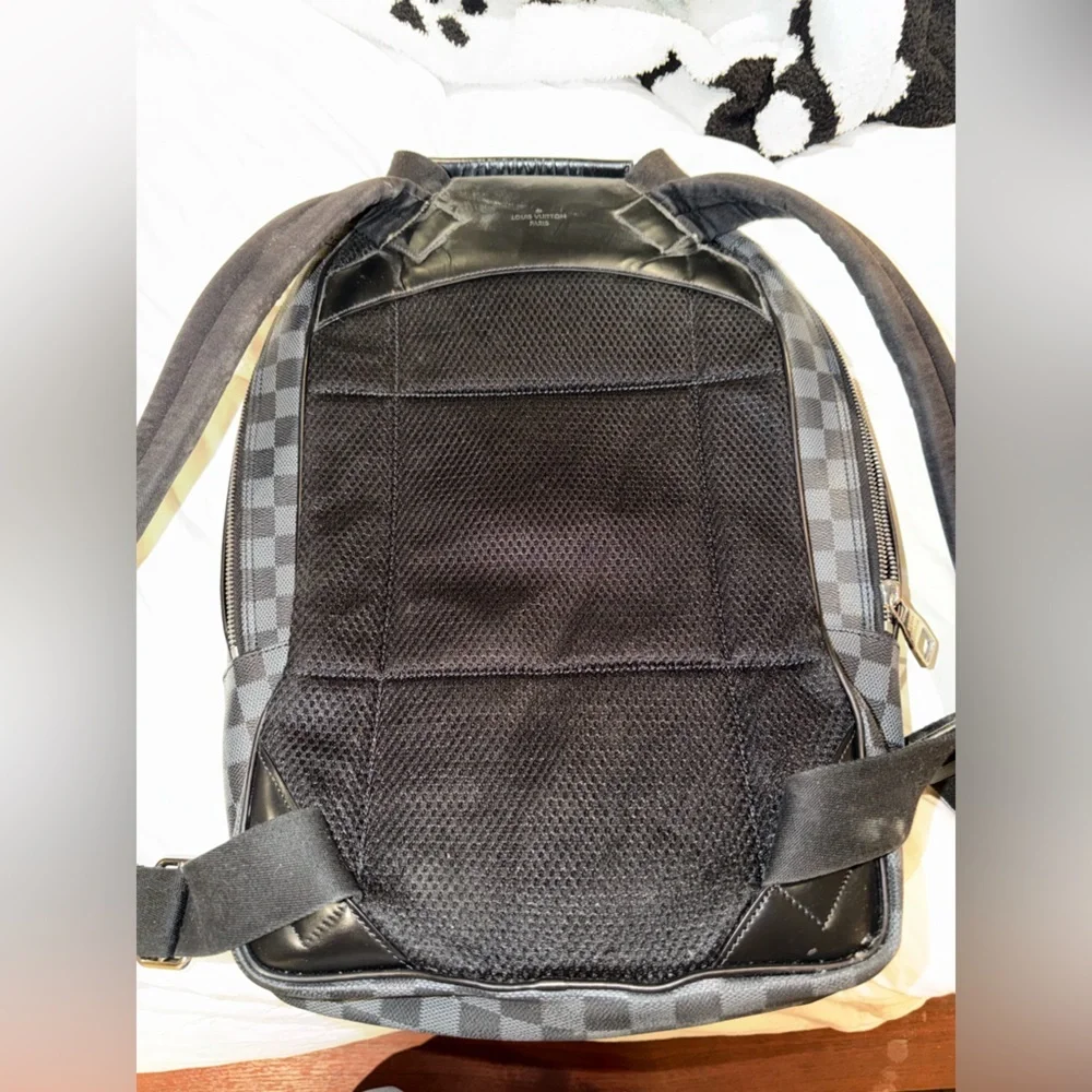 Louis Vuitton Michael Damier canvas backpack five interior pockets black /gray